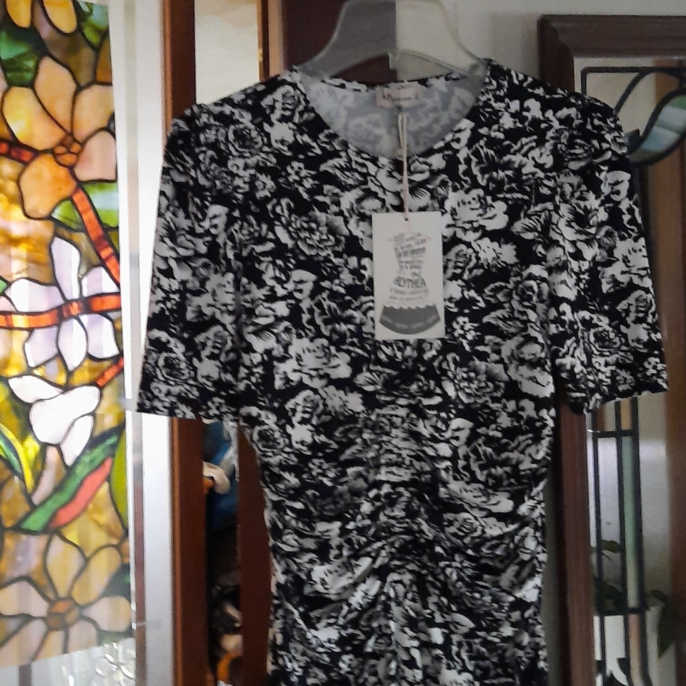 Never worn - Picture 4 of 4